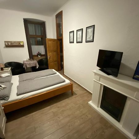 Anna Apartman Pápa Exterior foto
